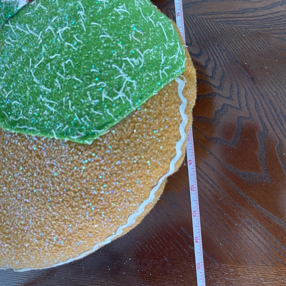 Beautiful Gingerbread round pillow Christmas Ornament - Picture 9 of 9